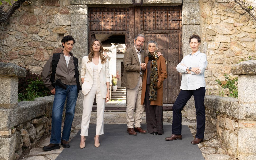 Ángela Molina, Pep Munné, Amaia Salamanca, Aitor Luna e Blanca Romero protagonizam “Pura Sangre”, uma nova série da Telecinco.